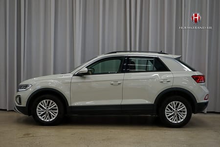 Volkswagen T-Roc 1.5 TSI 150hk Cockpit Adaptiv-fart P-sensorer Carplay