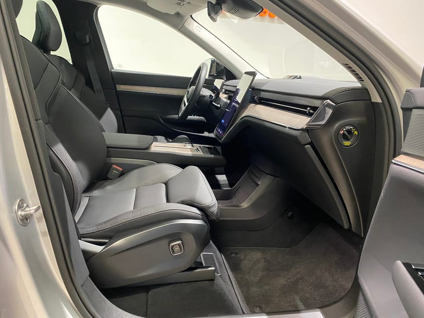 Bild 4 av Volvo EX90 Twin Motor Plus 7-sätes