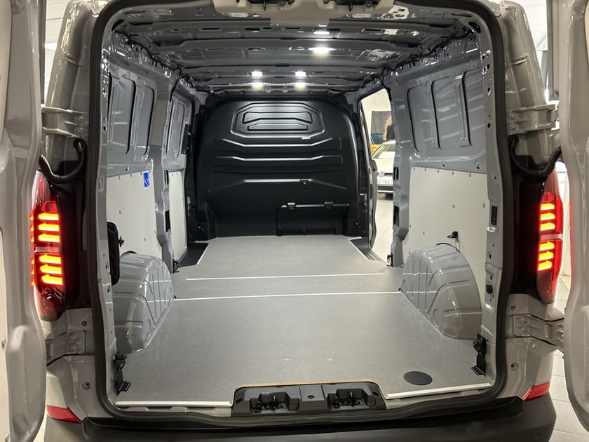 Bild 3 av Volkswagen Transporter eHybrid L2