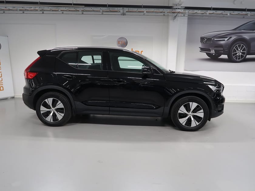 Bild 5 av Volvo XC40 T5 V-Däck ingår Drag-Kamera-Navi-CarPlay-Pilot-AdaptivF