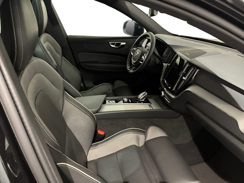 Bild 5 av Volvo XC60 Recharge T6 II Plus Dark Edition.