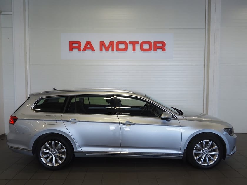Bild 4 av Volkswagen Passat Sportscombi 2.0 TDI 4Motion GT Drag Kamera D-Värm