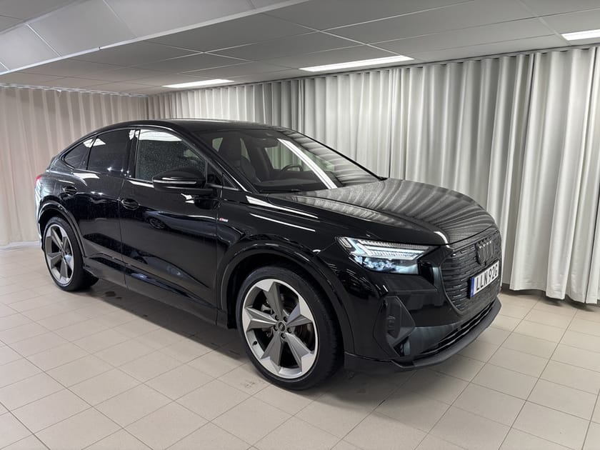 Bild 1 av Audi Q4 55 Sportback e-tron quattro *Se Spec*