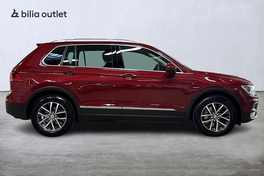 Bild 5 av Volkswagen Tiguan 2.0 TSI 4Motion DSG 180hk Cockpit Drag Backkamera