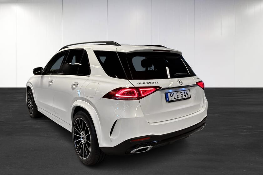 Bild 4 av Mercedes-Benz GLE 350 de 4MATIC 4M 9G-Tronic | AMG | Pano | Burmester | 360 | Nightpaket | Drag |