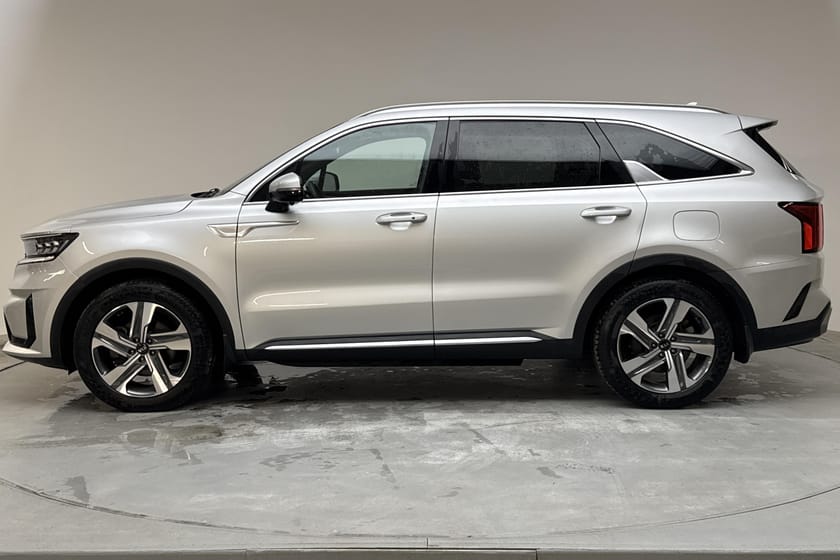 Bild 2 av Kia Sorento PHEV 1.6 T-GDi Plug-in Hybrid AWD (265hk) Advance Plus