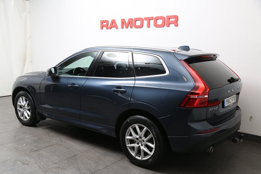 Bild 4 av Volvo XC60 B4 197hk Momentum Advanced Edt AWD Aut Kamera Drag