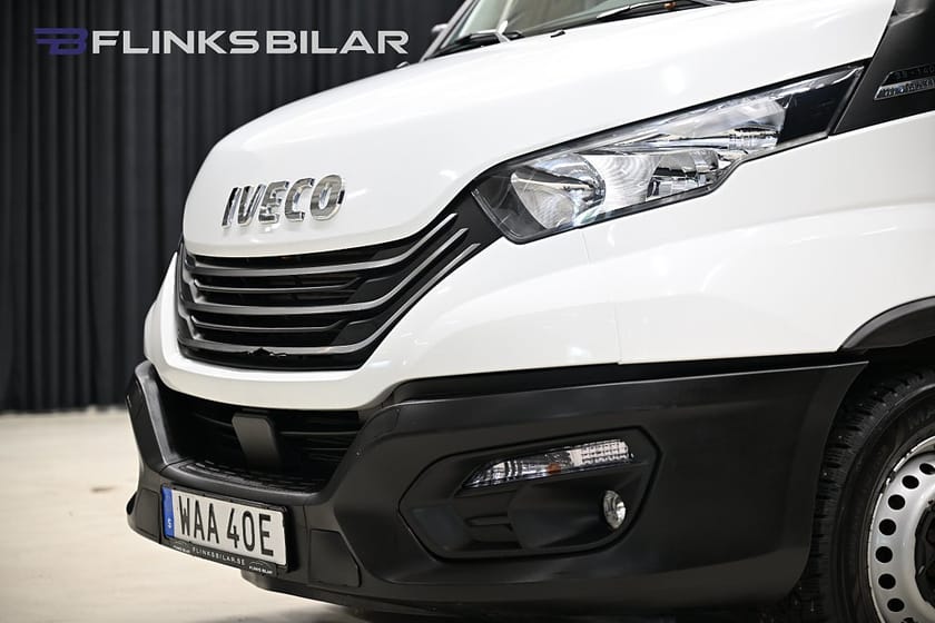 Bild 4 av Iveco Daily 35-140 Van 2.3 JTD Hi-Matic 136HK XXL-Skåp|Automat|3.5ton-dragvikt