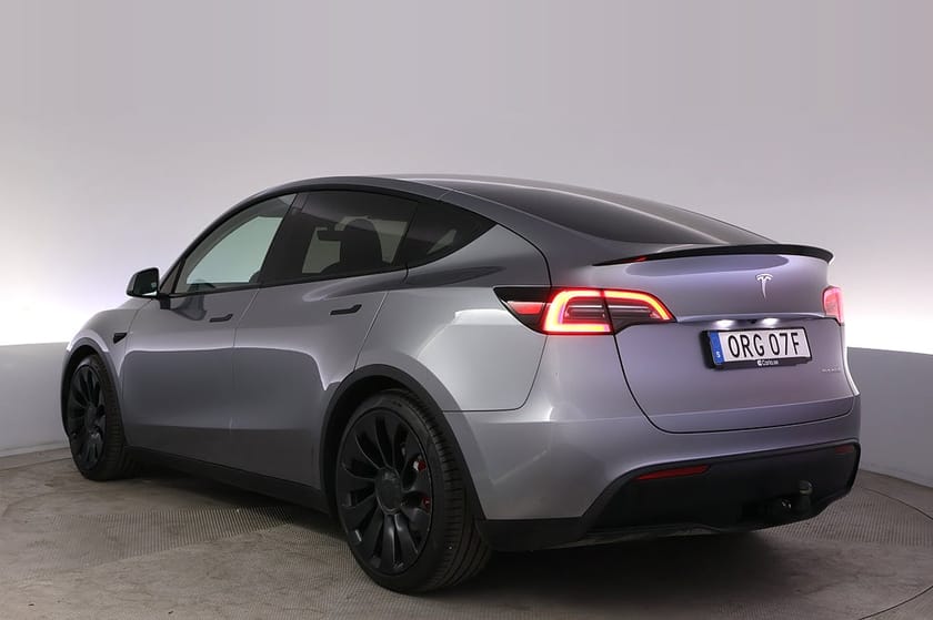 Bild 4 av Tesla Model Y Performance Autopilot Panorama Drag