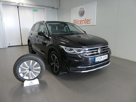 Volkswagen Tiguan eHybrid 1.4 Elegance Pano-Drag-Värmare-Kamera-Navi-SoV