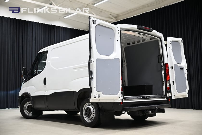 Bild 5 av Iveco Daily 35-140 Van 136HK Automat|Drag|Värmare|Backkamera|3.5ton-drag|Moms