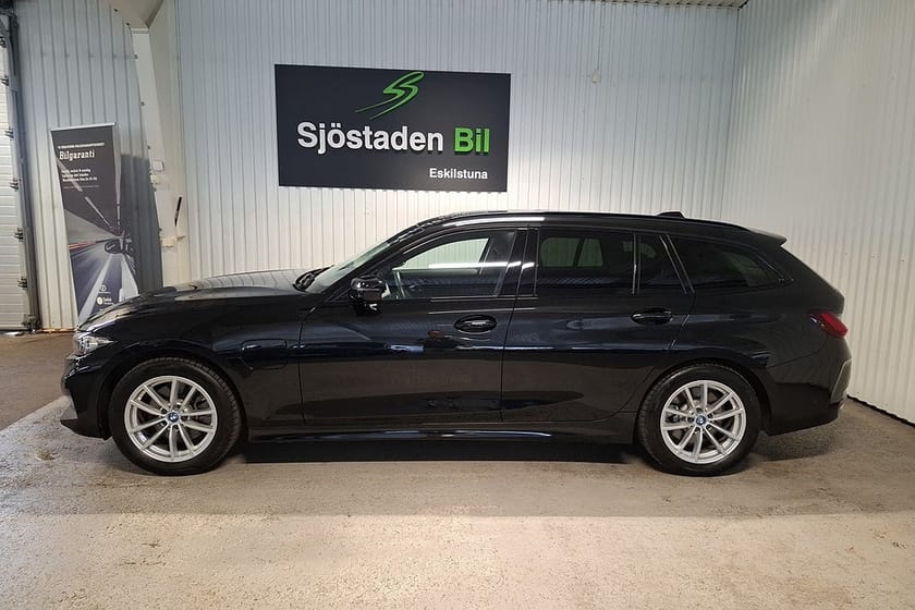 Bild 2 av BMW 330e xDrive Touring