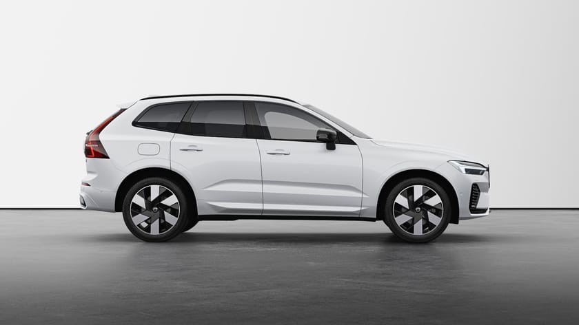 Bilde 2 av Volvo XC60 Recharge T6II Ult Dark KROK|PANO|HUD|360|H&K