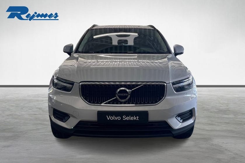 Bild 3 av Volvo XC40 T2 FWD Momentum Core