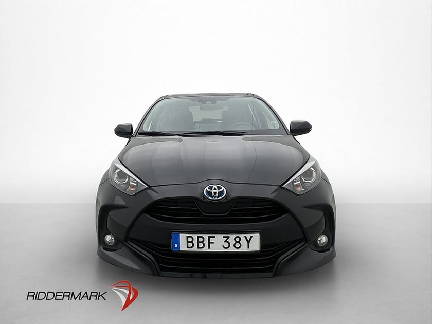 Bild 2 av Toyota Yaris Hybrid CVT 116hk Active B-Kamera Bluetooth Rattvärme