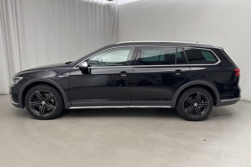 Bild 2 av Volkswagen Passat Alltrack 2.0 TDI 4MOTION (240hk) Executive