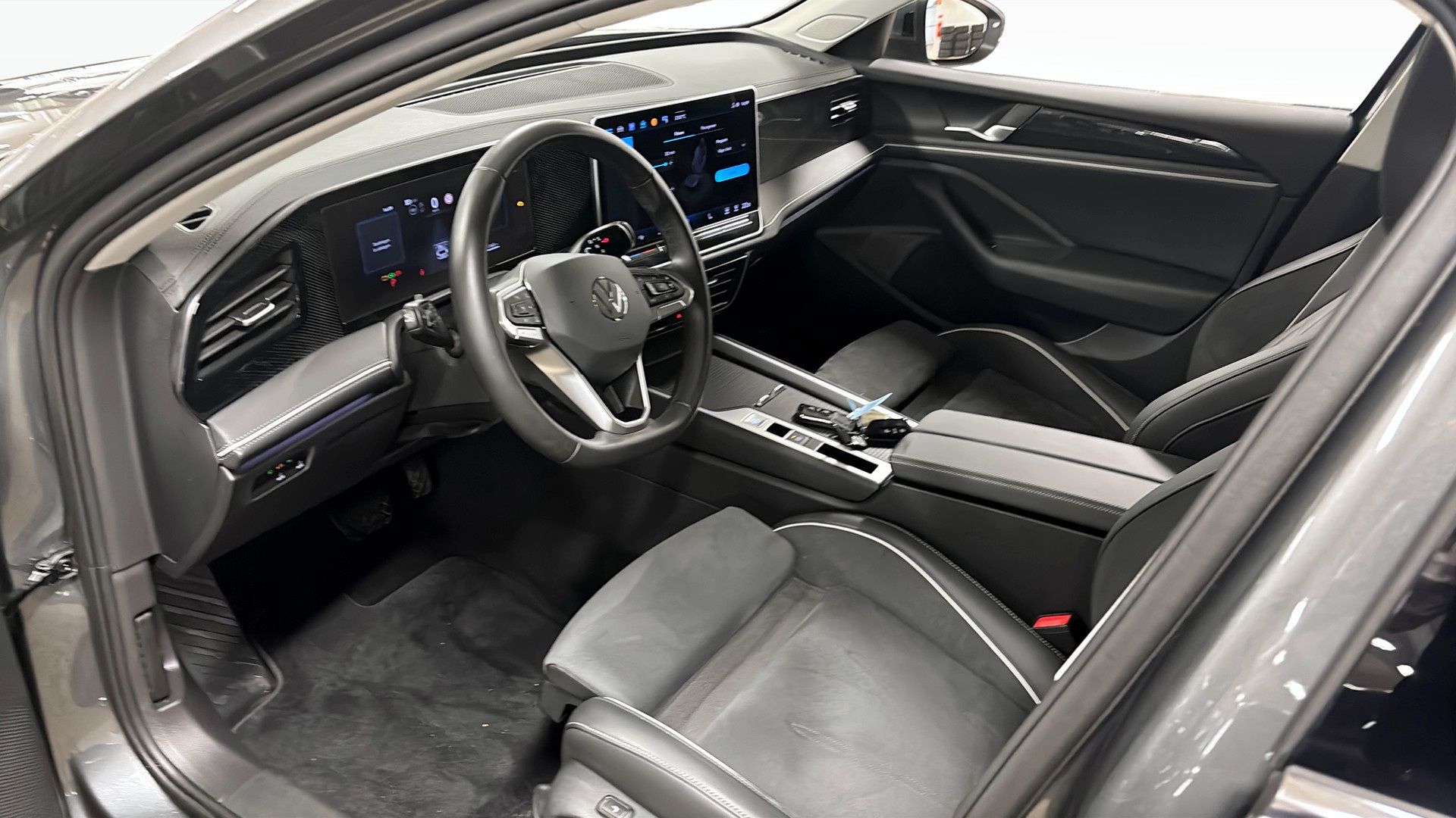 Volkswagen Passat 2025, kuva 7/10