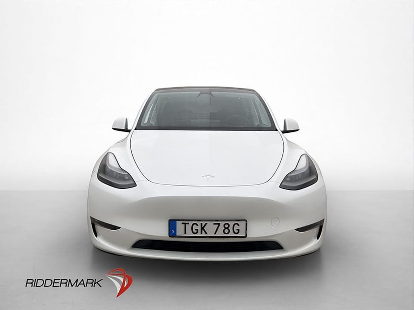 Bild 3 av Tesla Model Y Long Range AWD Pano Drag Kamera Skinn AP  Navi