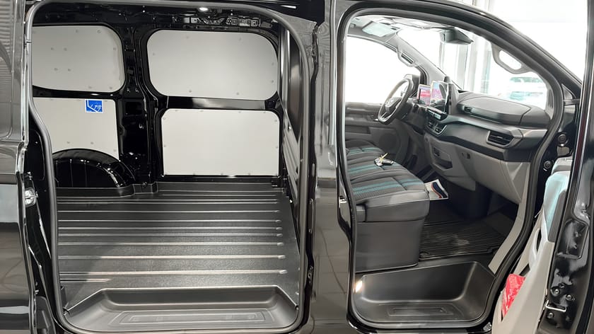 Bild 5 av Ford E-Transit Custom 340 AWD E-CUSTOM SPORT SKÅP 320S 218 A
