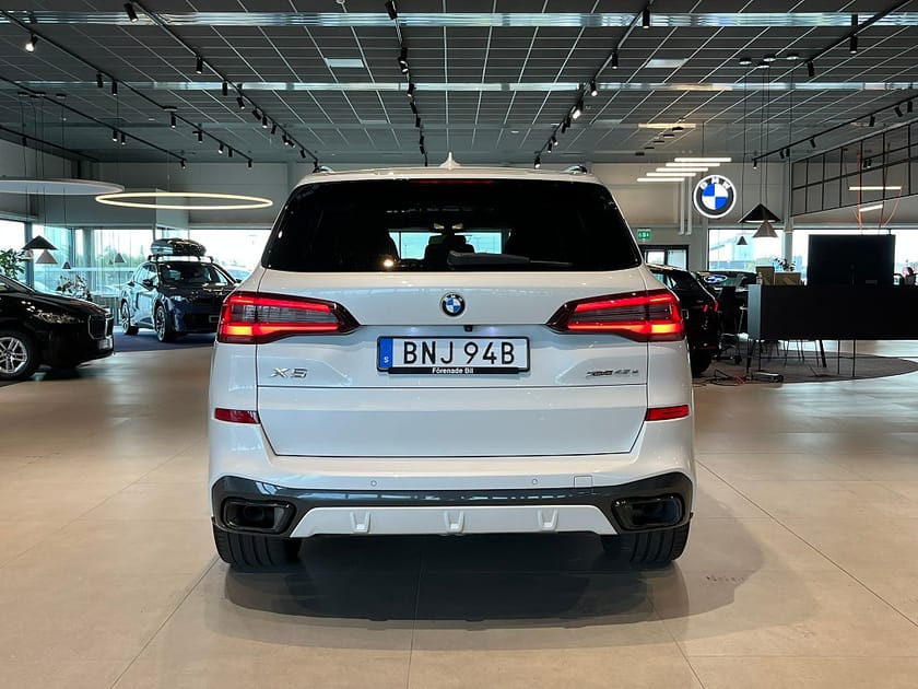 Bild 5 av BMW X5 xDrive45e iPerformance M Sport Laserlight Panorama HK D/A Pro Drag
