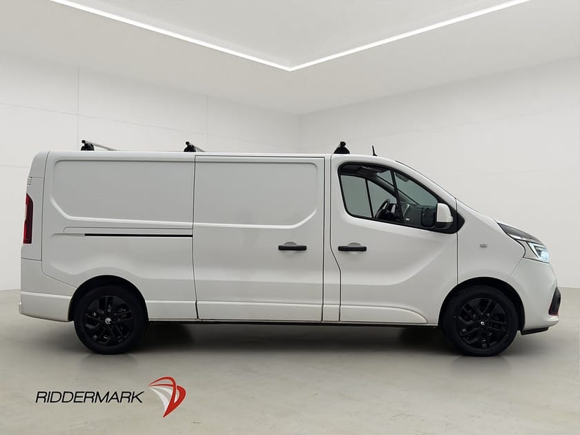 Bild 2 av Renault Trafic Skåpbil Racing Spirit L2 Värm Drag Skinn Kamera Moms