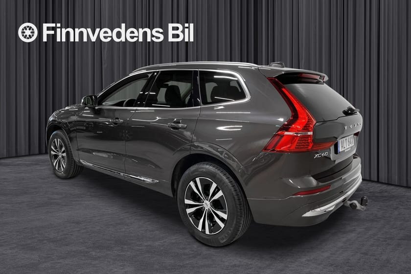 Bild 2 av Volvo XC60 Recharge T6 II Core Edt *Pano/Pilot Assist/MOMS*