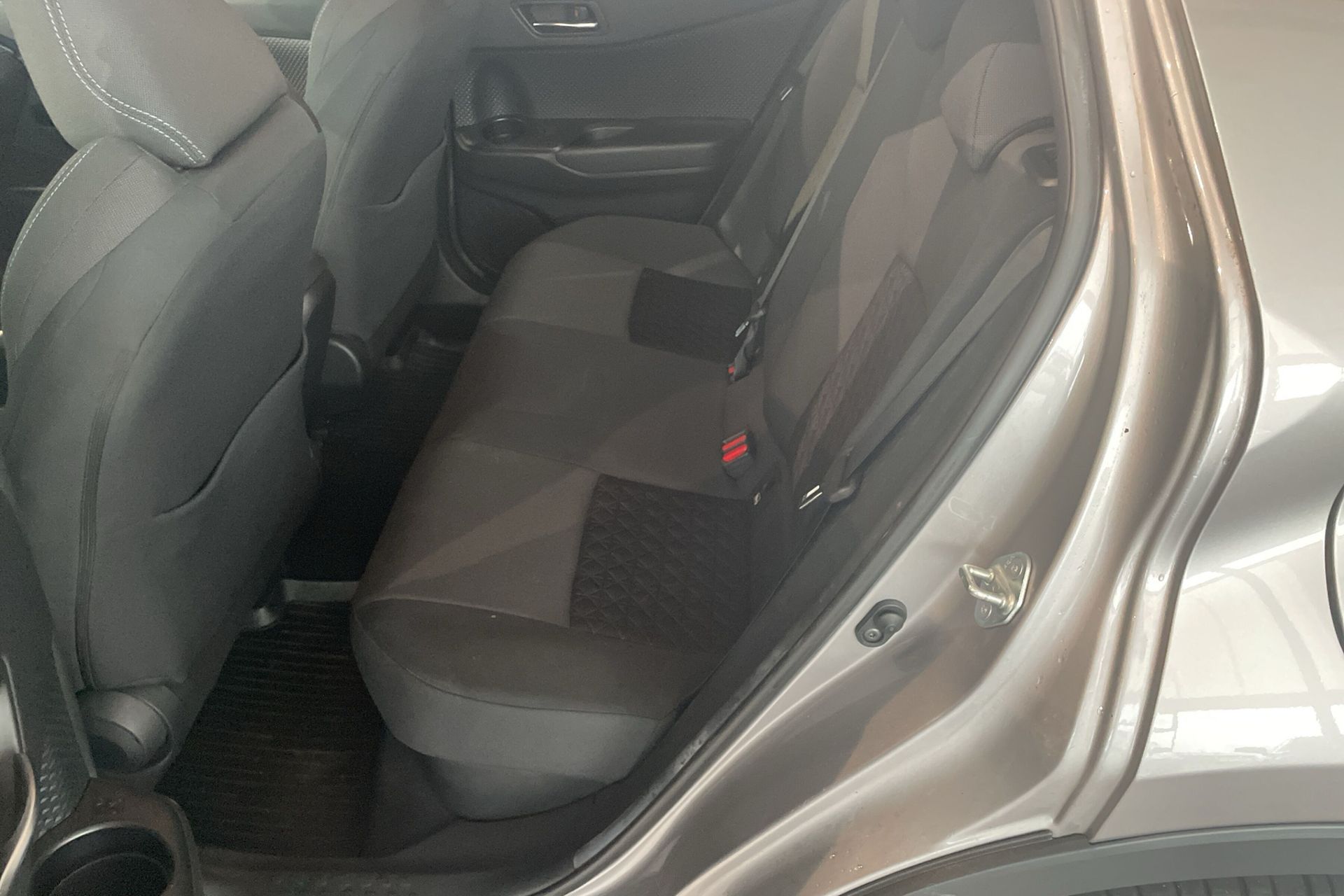 Toyota C-HR 1,8 HYBRID X EDITION 2020, bild 7/10