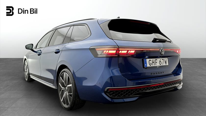 Bild 3 av Volkswagen Passat Sportscombi eTSI150 DSG R-Line Signature Drag/Värmare/Harman