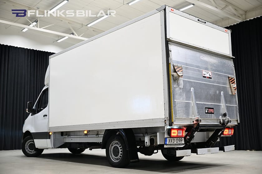 Bild 4 av Mercedes-Benz Sprinter 317 CDI RWD Chassi 9G 170HK Automat|Volymskåp|Bakgavellyft|Leasbar