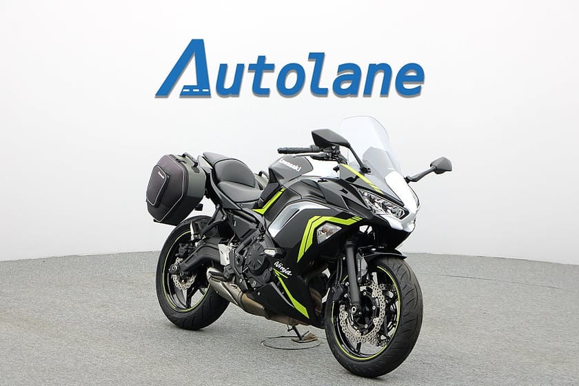 Bild 1 av Kawasaki Ninja ER-6F *A2, Nyservad, Väskor