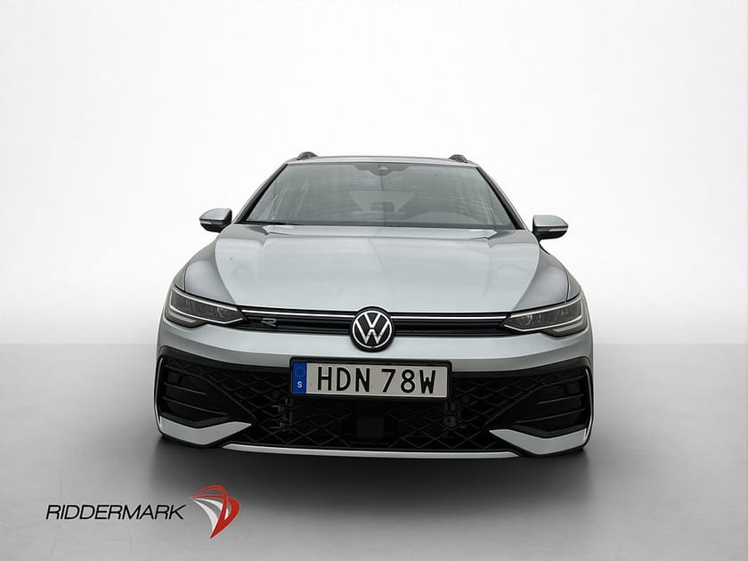 Bild 2 av Volkswagen Golf Sportscombi 1.5 eTSI R-Line Värmare Kamera Adp-fart Drag
