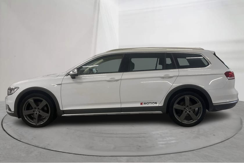 Bild 2 av Volkswagen Passat Alltrack 2.0 TDI 4MOTION (190hk) Executive