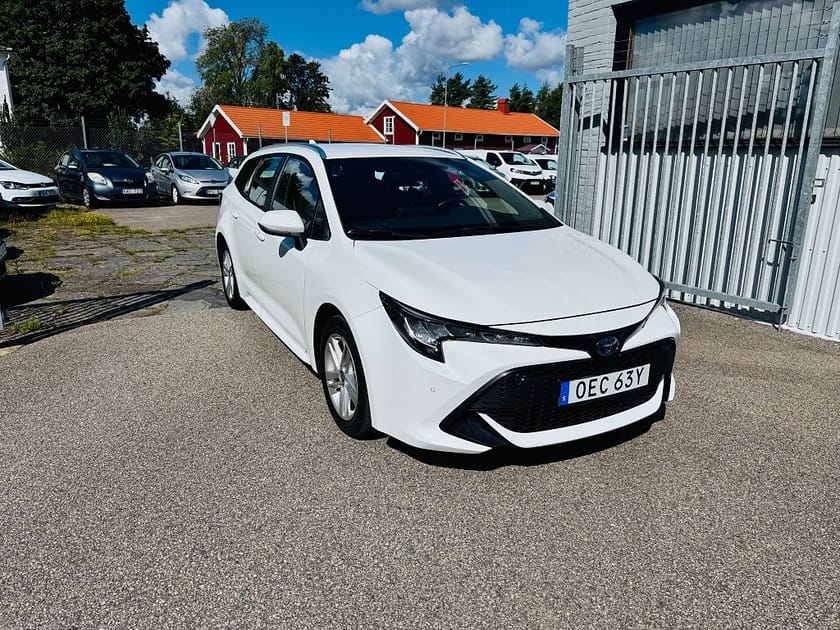 Bild 1 av Toyota Corolla Touring Sports Hybrid 122HK ACTIVE / VÄRMARE / 5400Mil