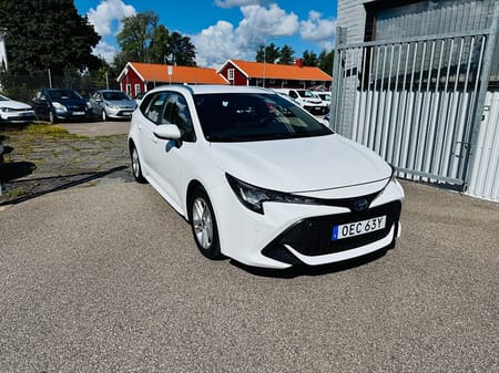 Toyota Corolla Touring Sports Hybrid 122HK ACTIVE / VÄRMARE / 5400Mil