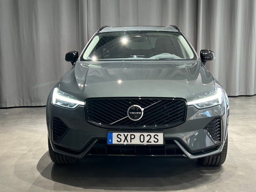 Bild 4 av Volvo XC60 T8 Plus Dark Nordic Edition *Luft-fj/360/B&W/22/Drag*