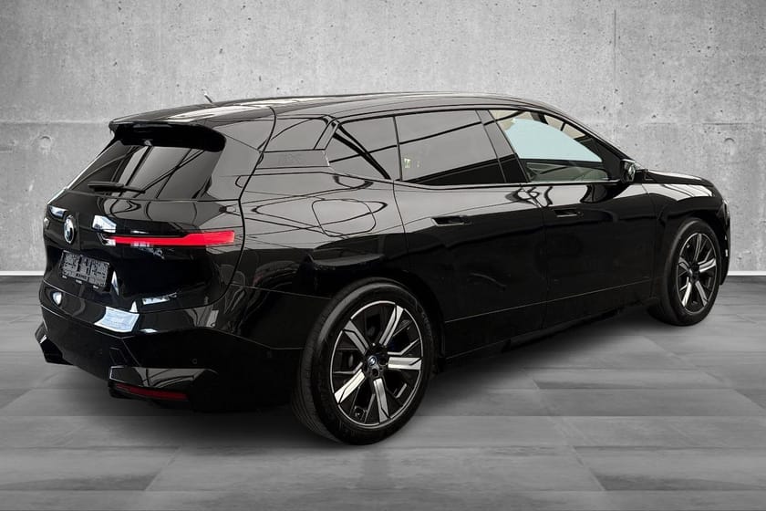 Bilde 4 av BMW iX xDrive40
