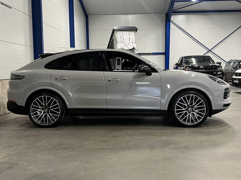 Bild 3 av Porsche Cayenne E-Hybrid Coupé S 462 HK / Leasebar / Platinum Edition / Panorama
