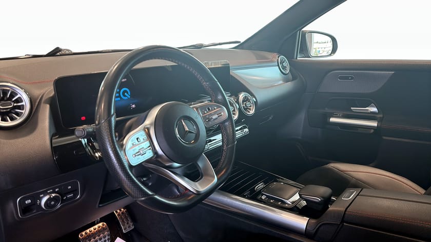 Bild 4 av Mercedes-Benz EQA 300 4MATIC AMG / Drag