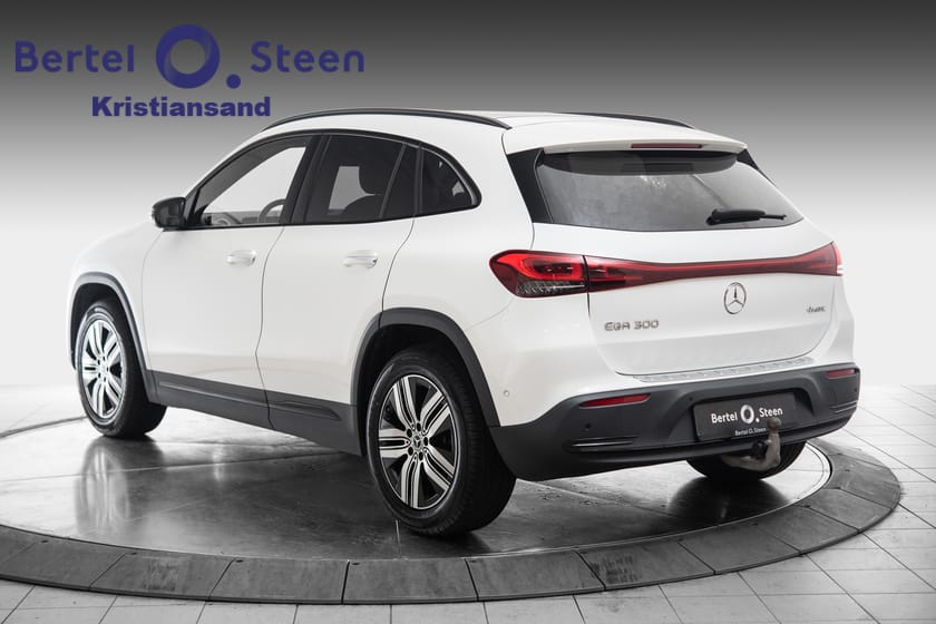 Bilde 3 av Mercedes-Benz EQA 300 4MATIC 4-Matic | Hengerfeste | Panorama | Memory