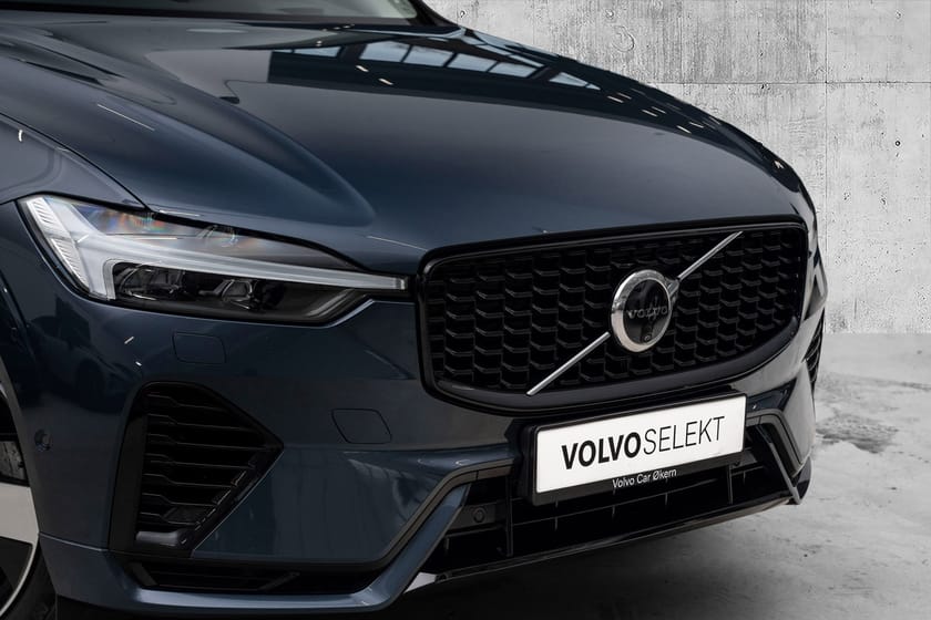 Bilde 3 av Volvo XC60 T6 AWD Plug In Hybrid Ultimate Dark 350Hk. Topputstyrt