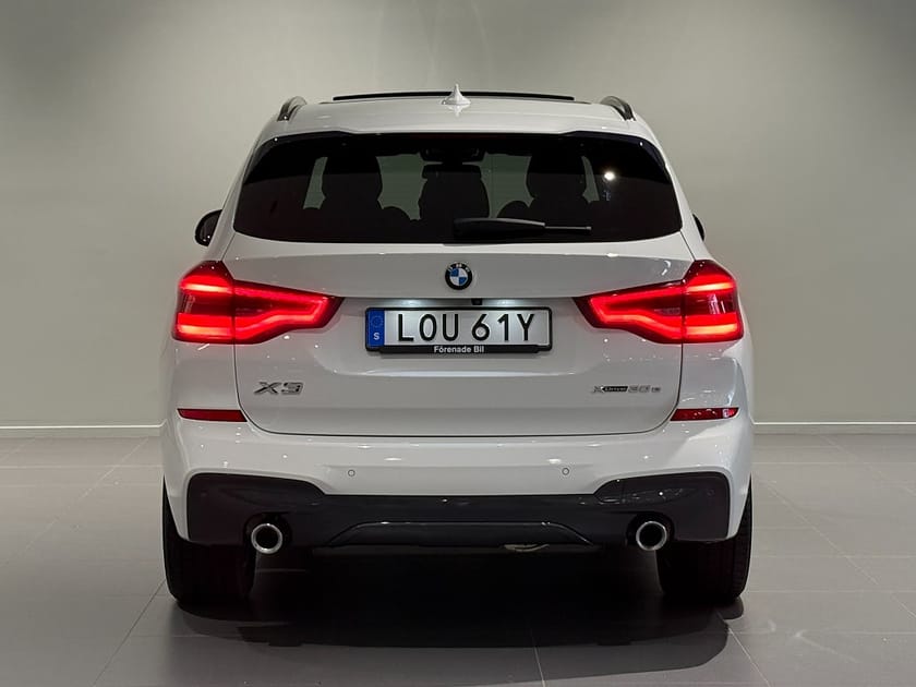 Bild 4 av BMW X3 xDrive30e M Sport Drag Panorama Hifi Elstol m minne