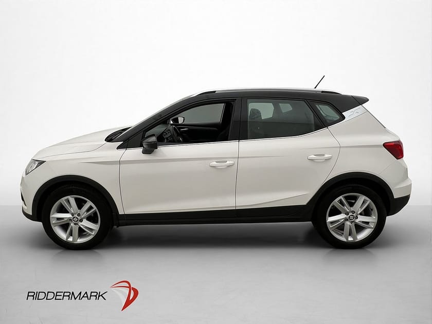 Bild 4 av SEAT Arona 1.0 TSI 110hk DSG FR Cockpit Kamera CarPlay