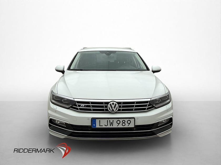 Bild 2 av Volkswagen Passat Sportscombi 4M R-Line Cockpit HuD Kamera D-Värm Drag