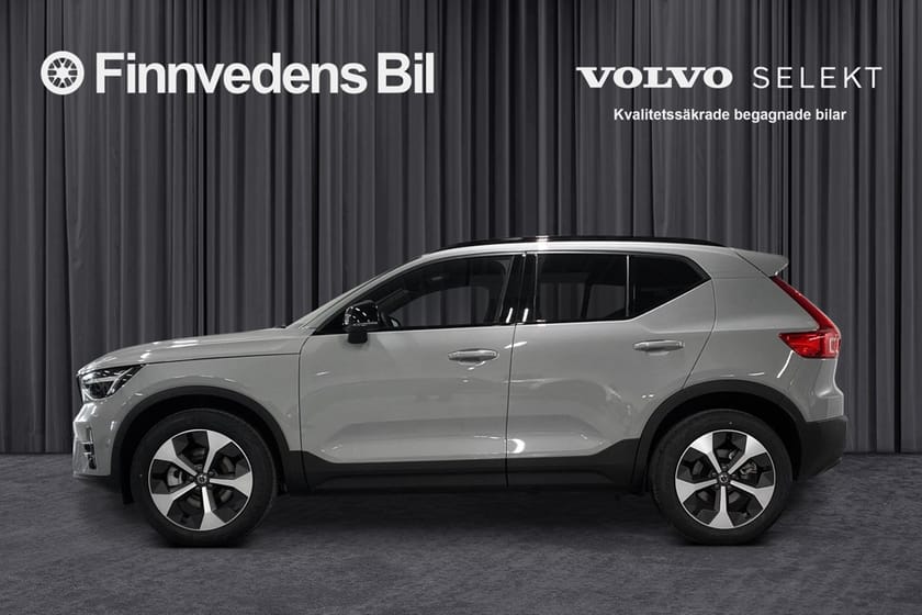 Bild 2 av Volvo XC40 B4 FWD Bensin Plus Dark