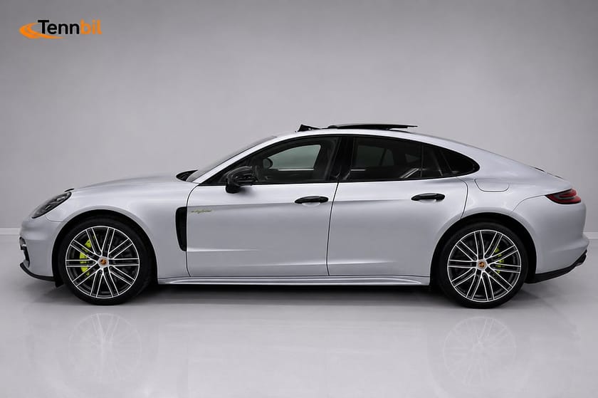 Bild 3 av Porsche Panamera 4 E-Hybrid BOSE PANO PDLS+ SOFT-C VÄRMARE S-CHRONO PASM
