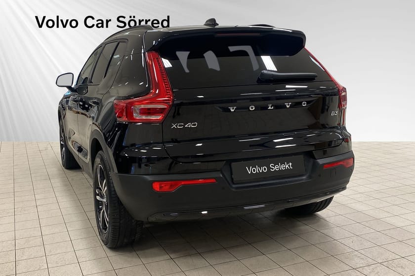 Bild 4 av Volvo XC40 B3 FWD Bensin Plus Dark
