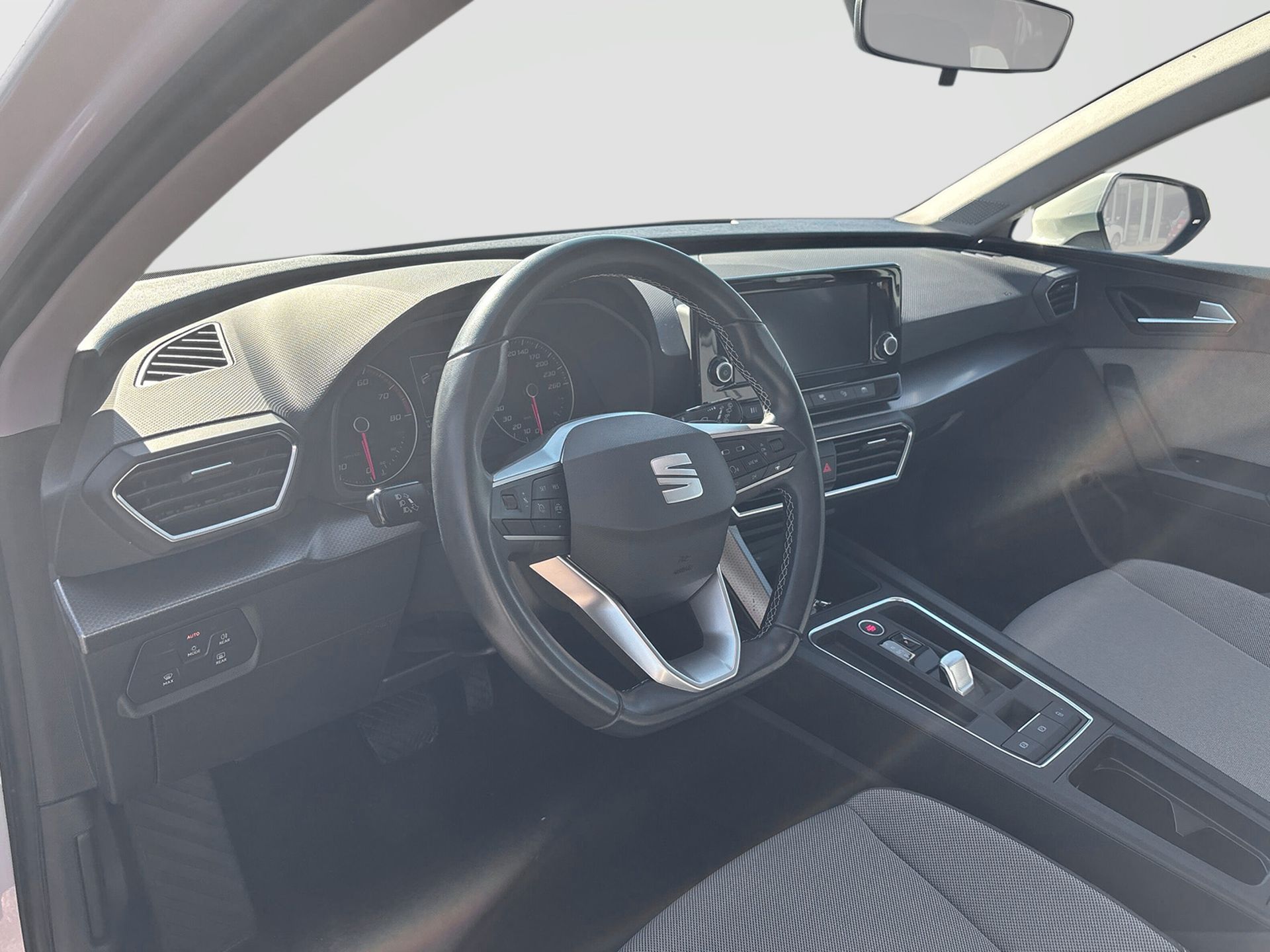 Seat Leon 1.0 ETSI 110 HK DSG7 2024, bild 3/3