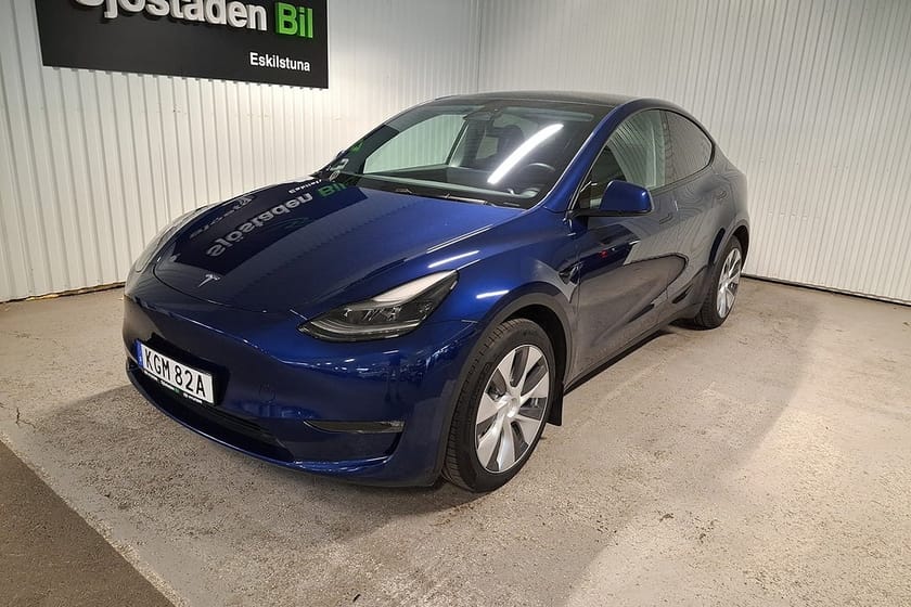 Bild 1 av Tesla Model Y Long Range AWD Range/DRAG/Panorama/Moms
