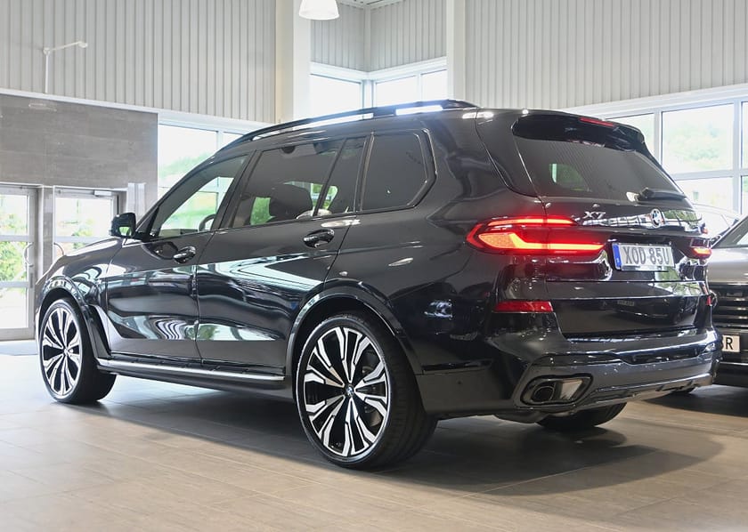 Bild 3 av BMW X7 xDrive40d xDrive 40d M Sport PRO 23" Drag Moms