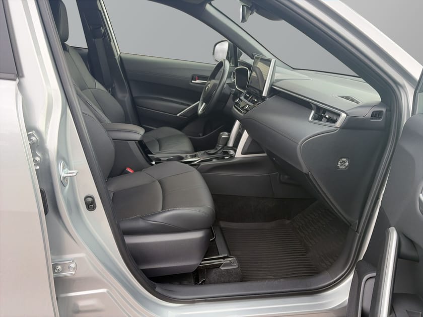 Bild 2 av Toyota Corolla Cross Hybrid AWD-i 2,0 EXECUTIVE SKINN JBL
